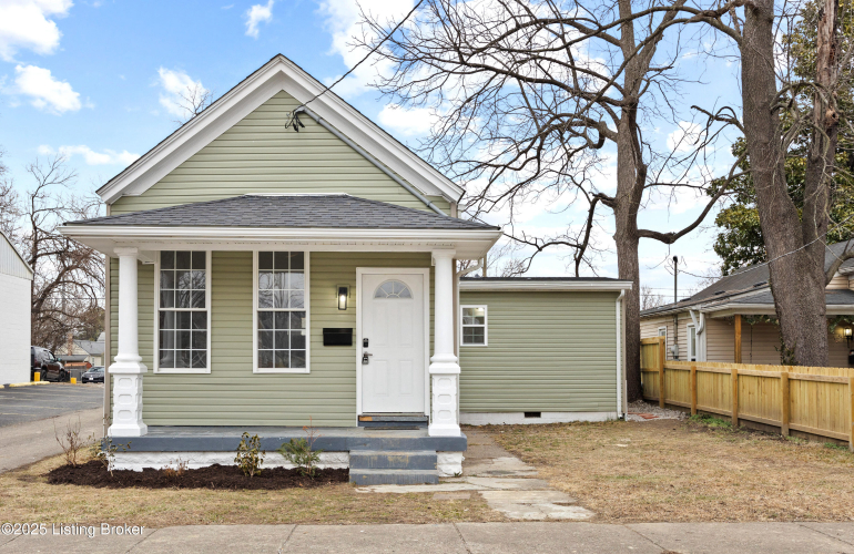 Listing Image 5