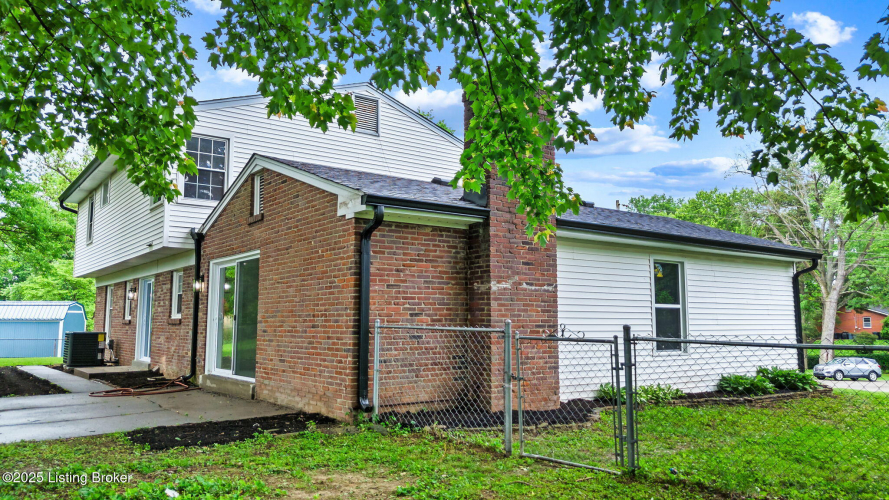 Listing Image 47