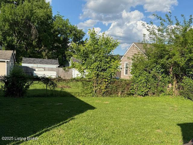 Listing Image 11