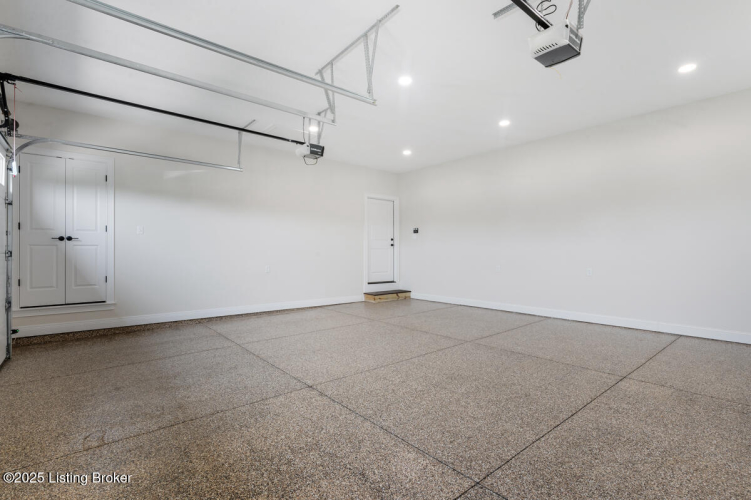 Listing Image 37