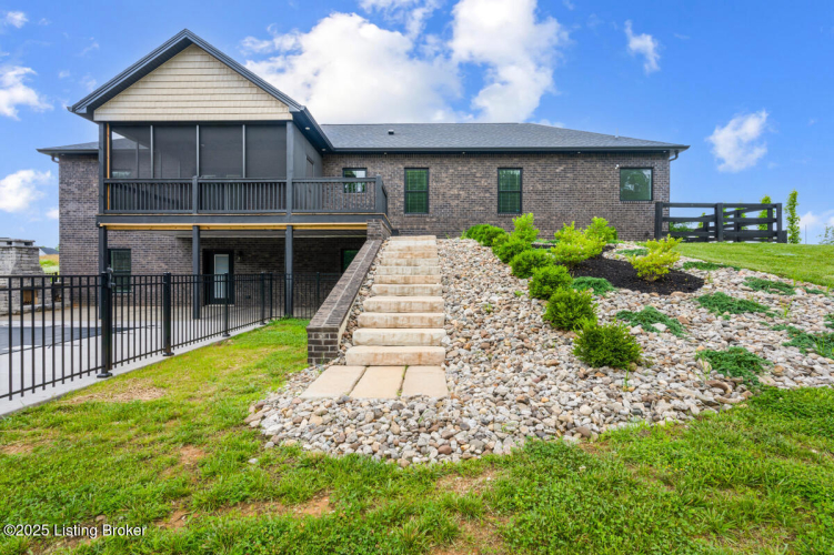 Listing Image 57