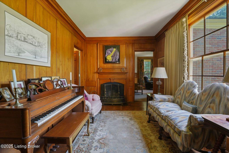 Listing Image 20
