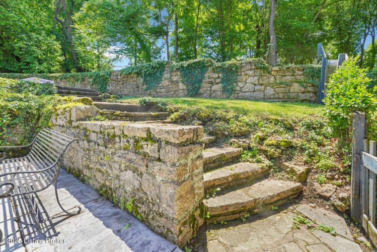 Listing Image 54