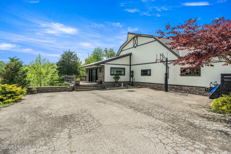 Listing Image 49