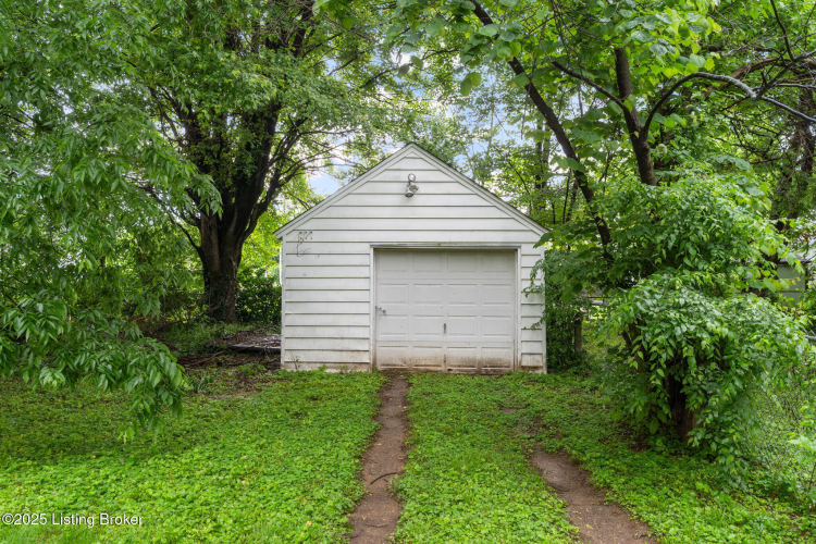 Listing Image 24