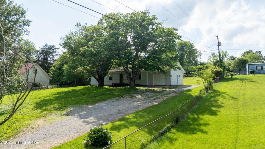 Listing Image 40