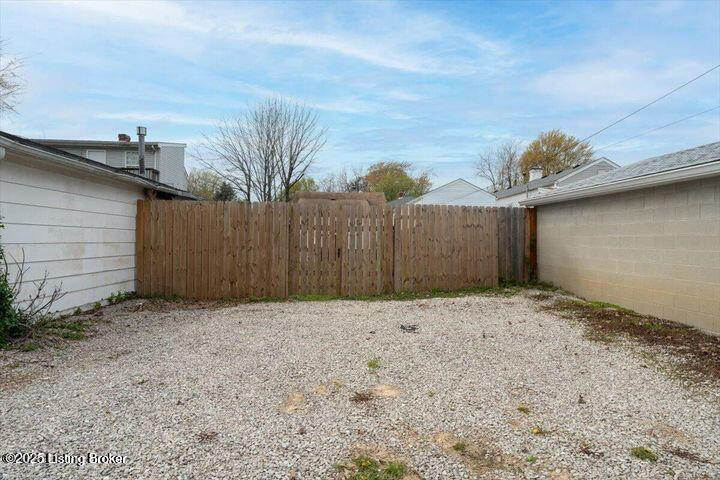 Listing Image 28