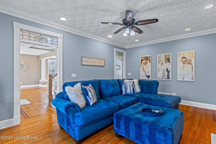 Listing Image 16