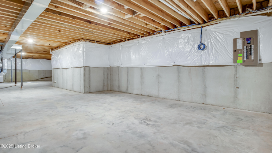 Listing Image 84