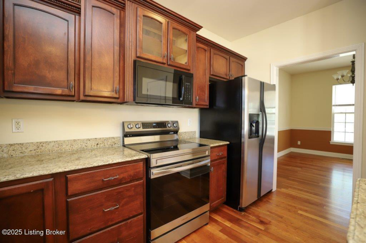 Listing Image 14