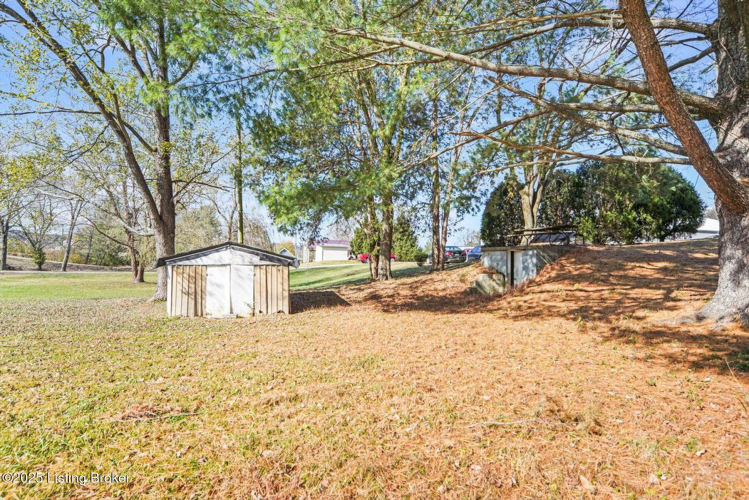 Listing Image 17