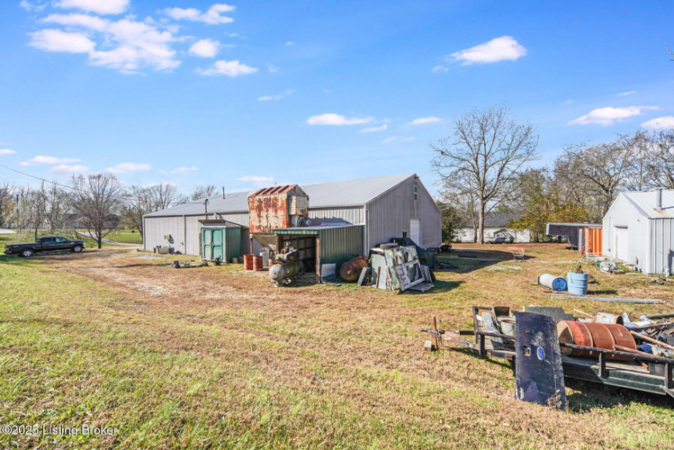 Listing Image 11