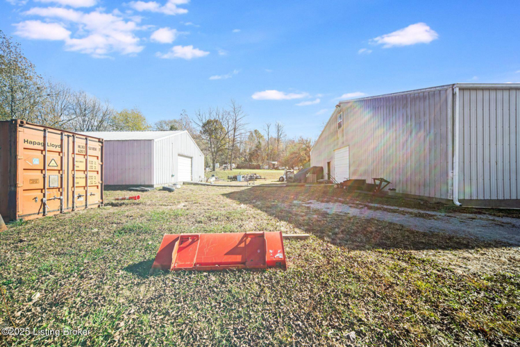 Listing Image 17
