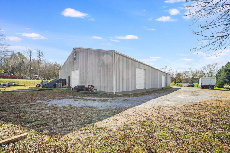 Listing Image 18