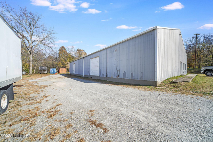 Listing Image 22