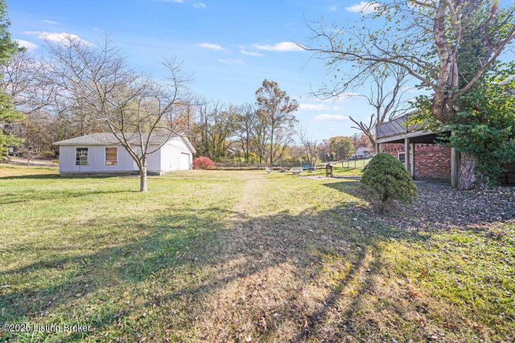 Listing Image 6