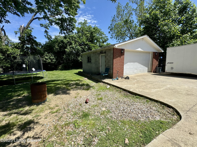 Listing Image 35
