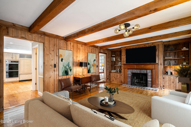 Listing Image 12