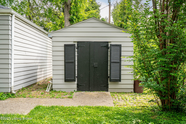 Listing Image 52