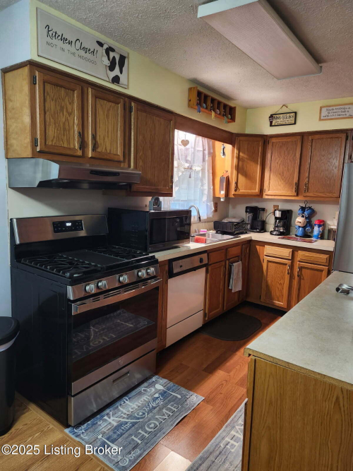 Listing Image 16