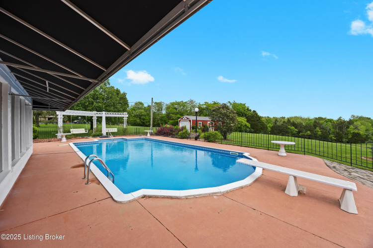 Listing Image 53