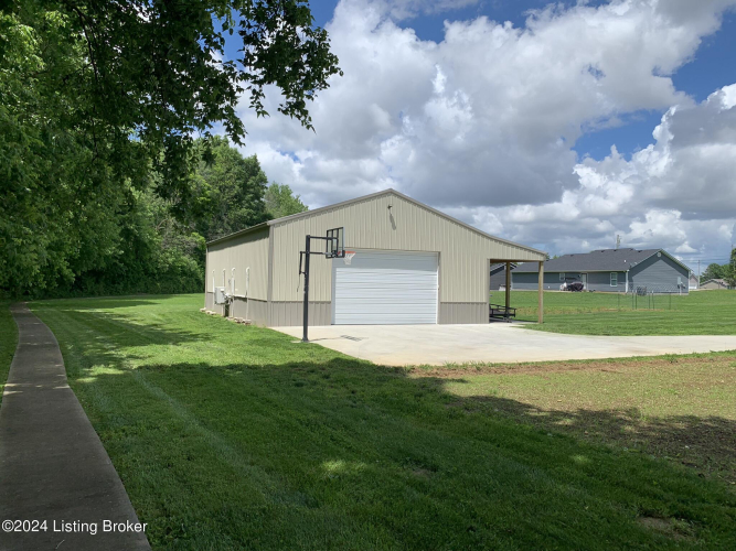 Listing Image 16