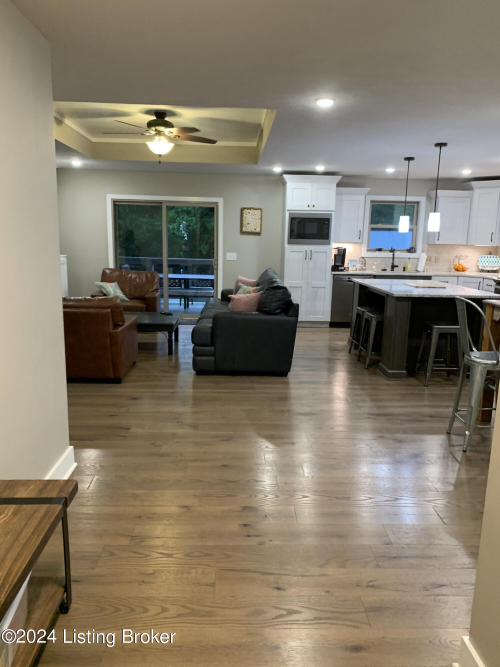 Listing Image 27