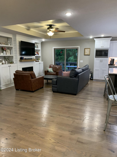 Listing Image 28