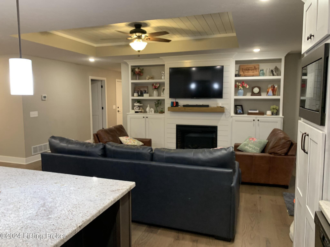 Listing Image 33