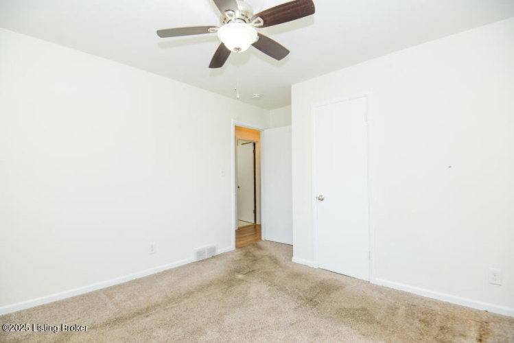 Listing Image 29