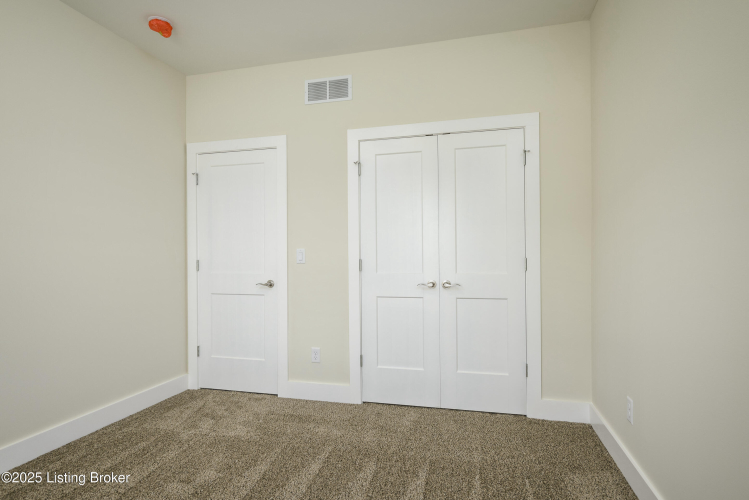 Listing Image 54