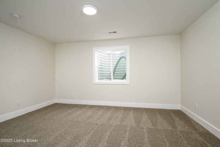 Listing Image 64