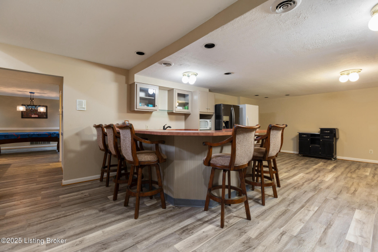 Listing Image 54