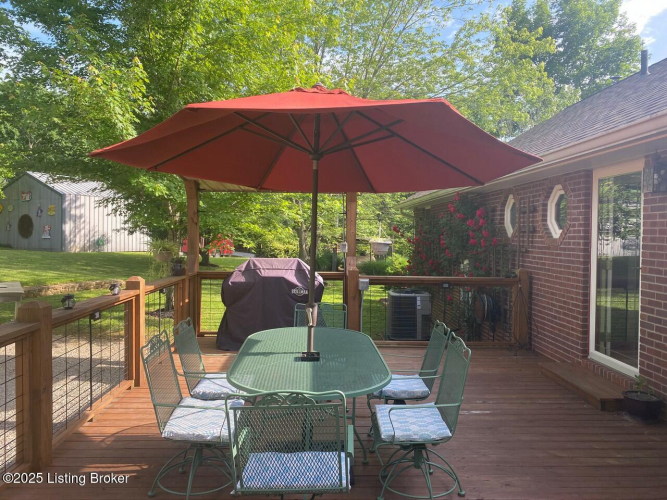 Listing Image 8