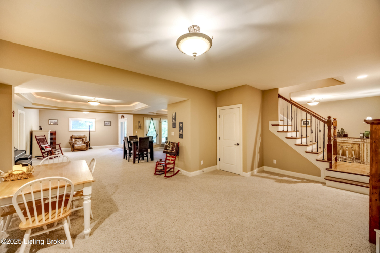 Listing Image 101