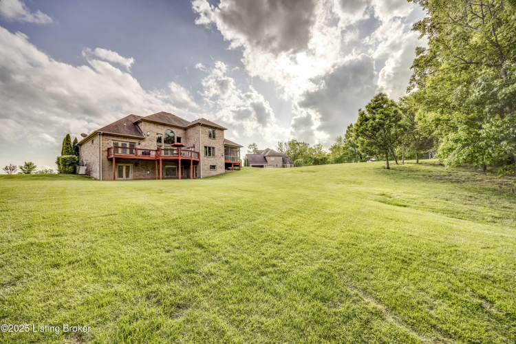 Listing Image 122