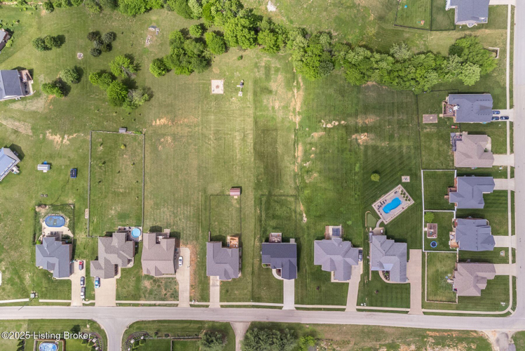 Listing Image 48