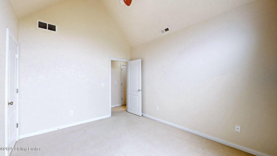 Listing Image 27