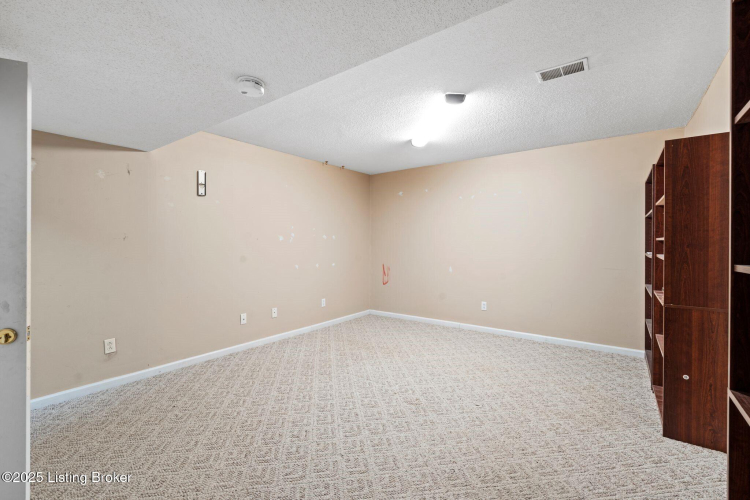 Listing Image 45