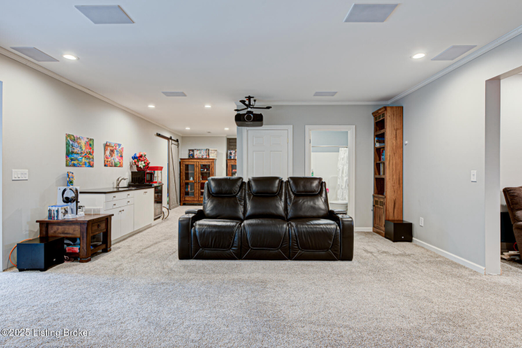 Listing Image 81