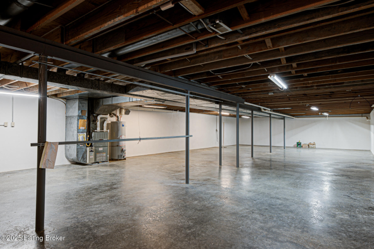 Listing Image 30