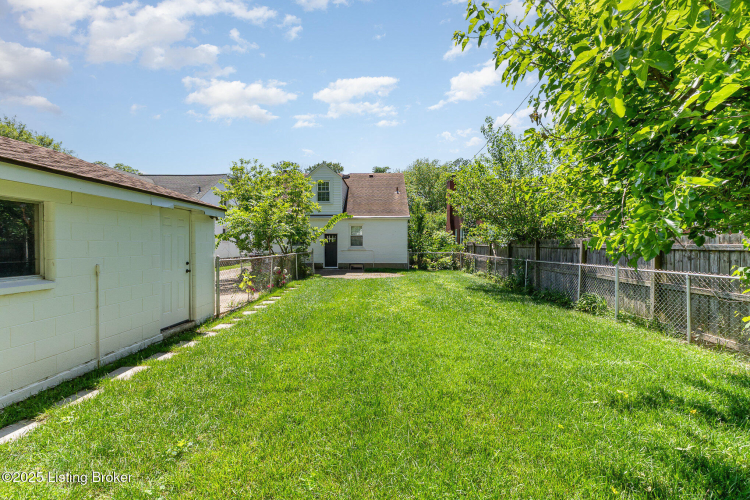 Listing Image 25