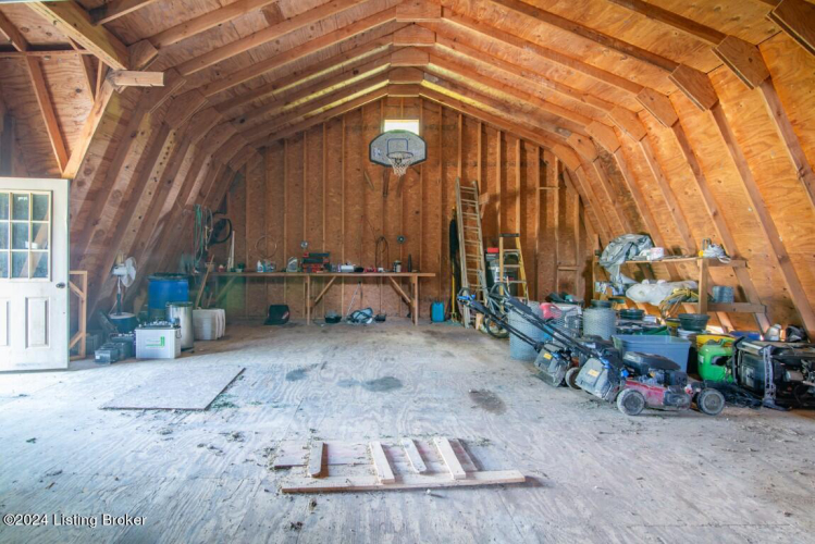Listing Image 73