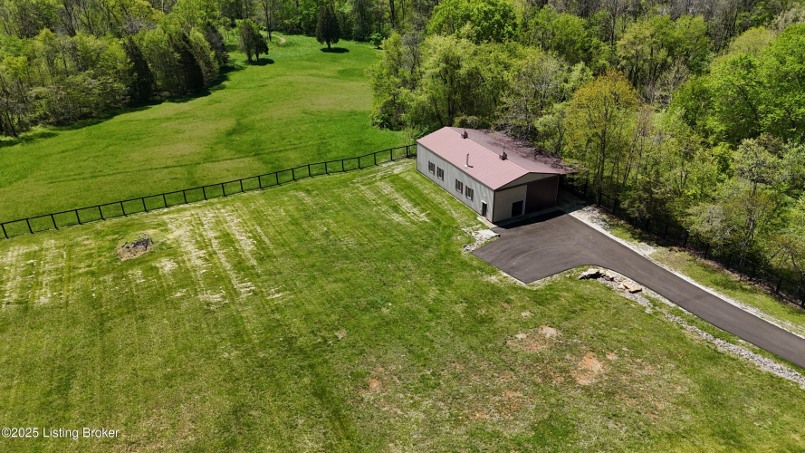 Listing Image 41
