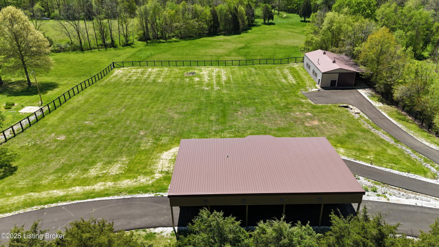 Listing Image 43