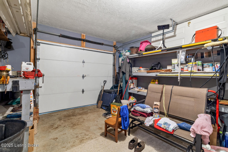 Listing Image 64