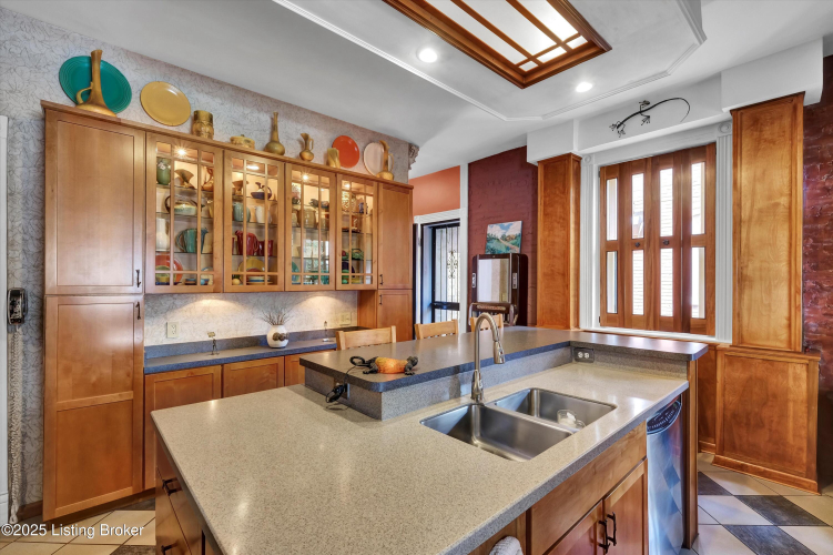 Listing Image 21