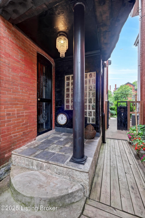 Listing Image 52