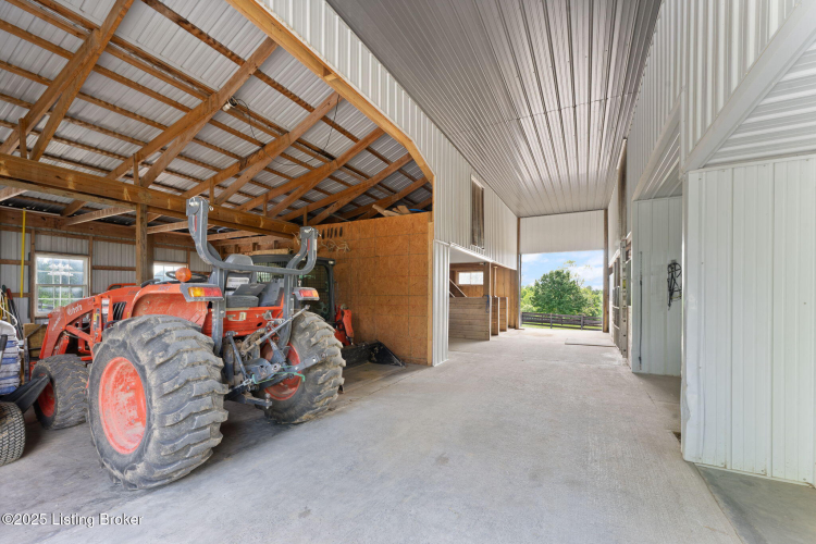 Listing Image 26