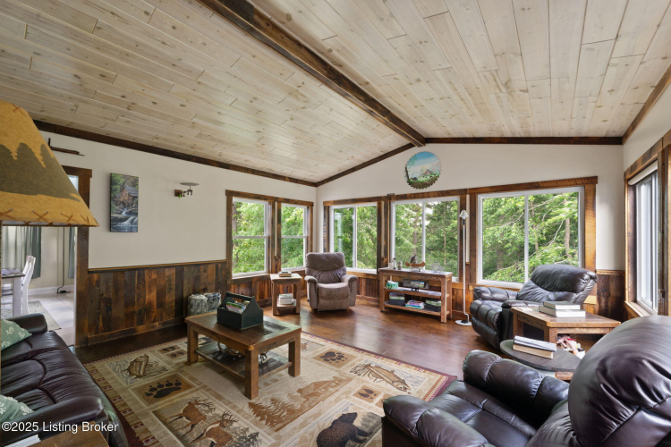 Listing Image 50